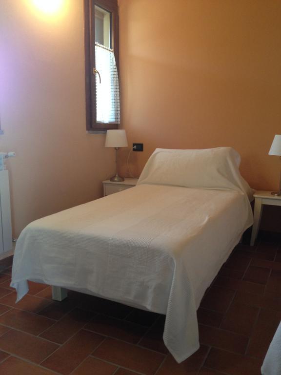 Cascina Battivacco Milão Quarto foto